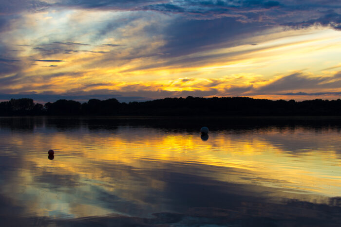 Sonnenuntergang am Einfelder See, das letzte Tageslicht